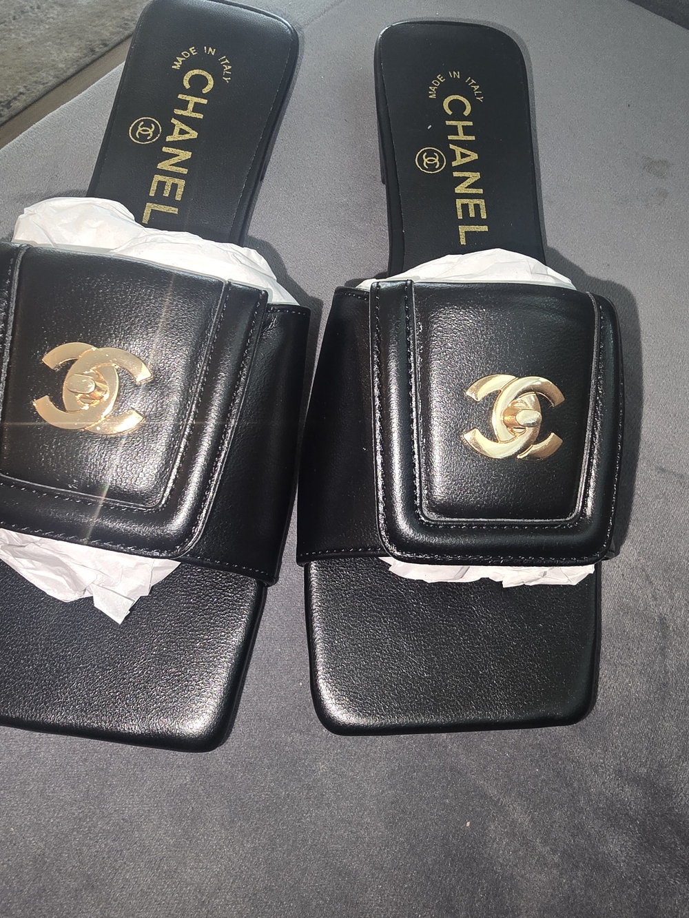 Chanel Black Leather Slide Sandals with Gold CC Logo - Picture 2 of 7